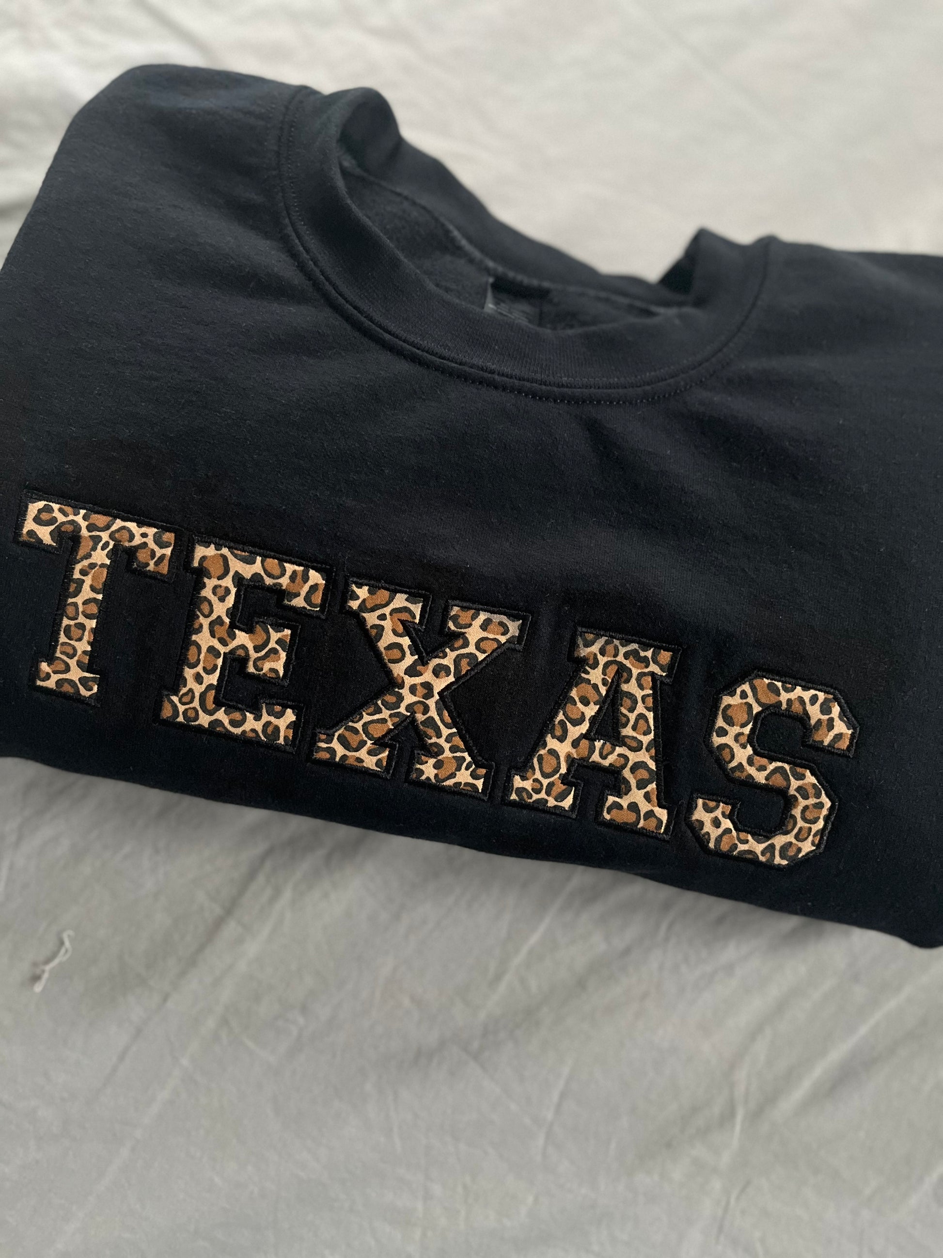 Texas Leopard print Applique crewneck-choose your state!! Personalized Gildan sweatshirt