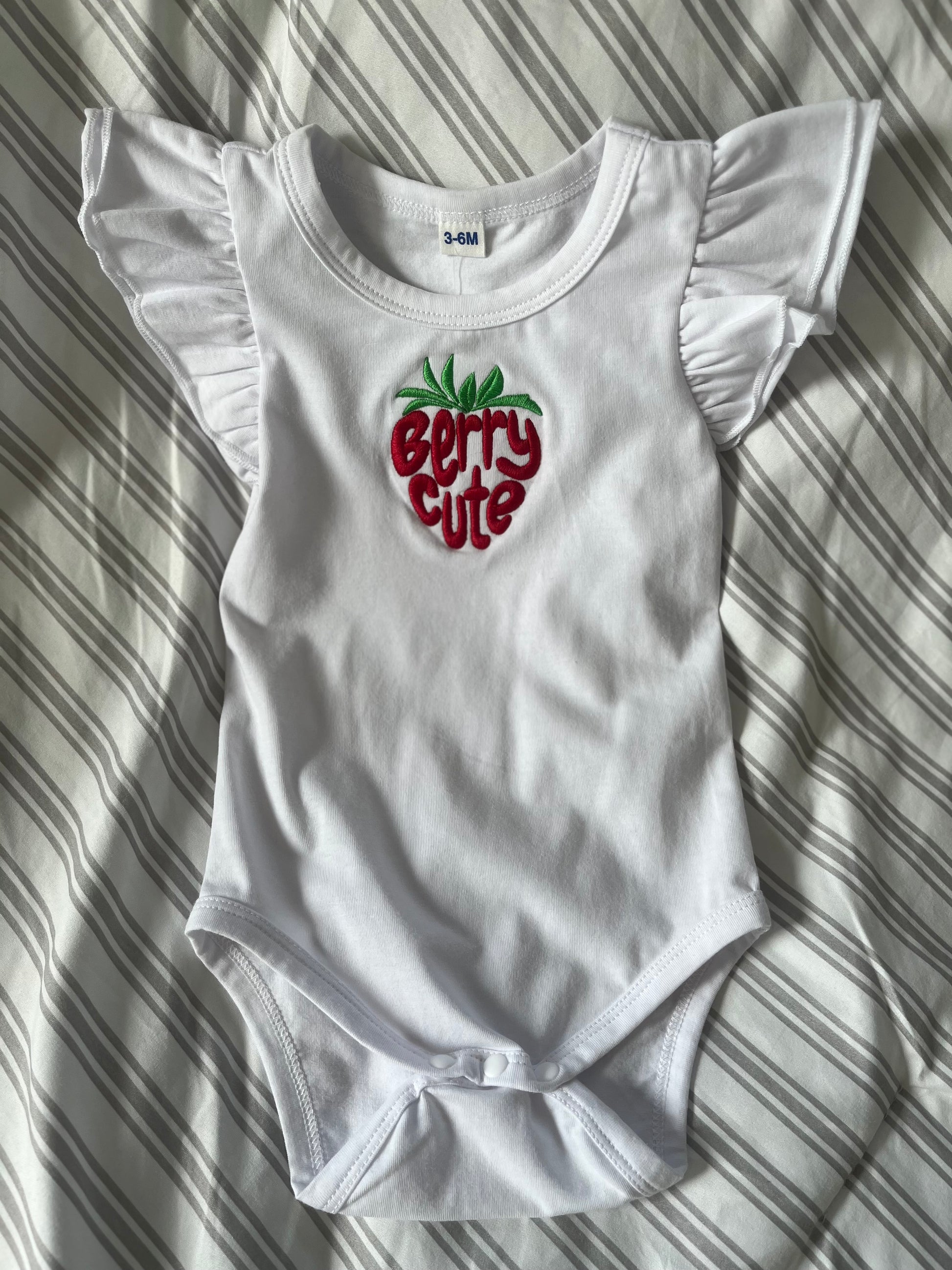 Baby Girls Berry Cute fruit embroidered Ruffle Sleeves Bodysuit Infant Solid Color Top Jumpsuit onesie gift