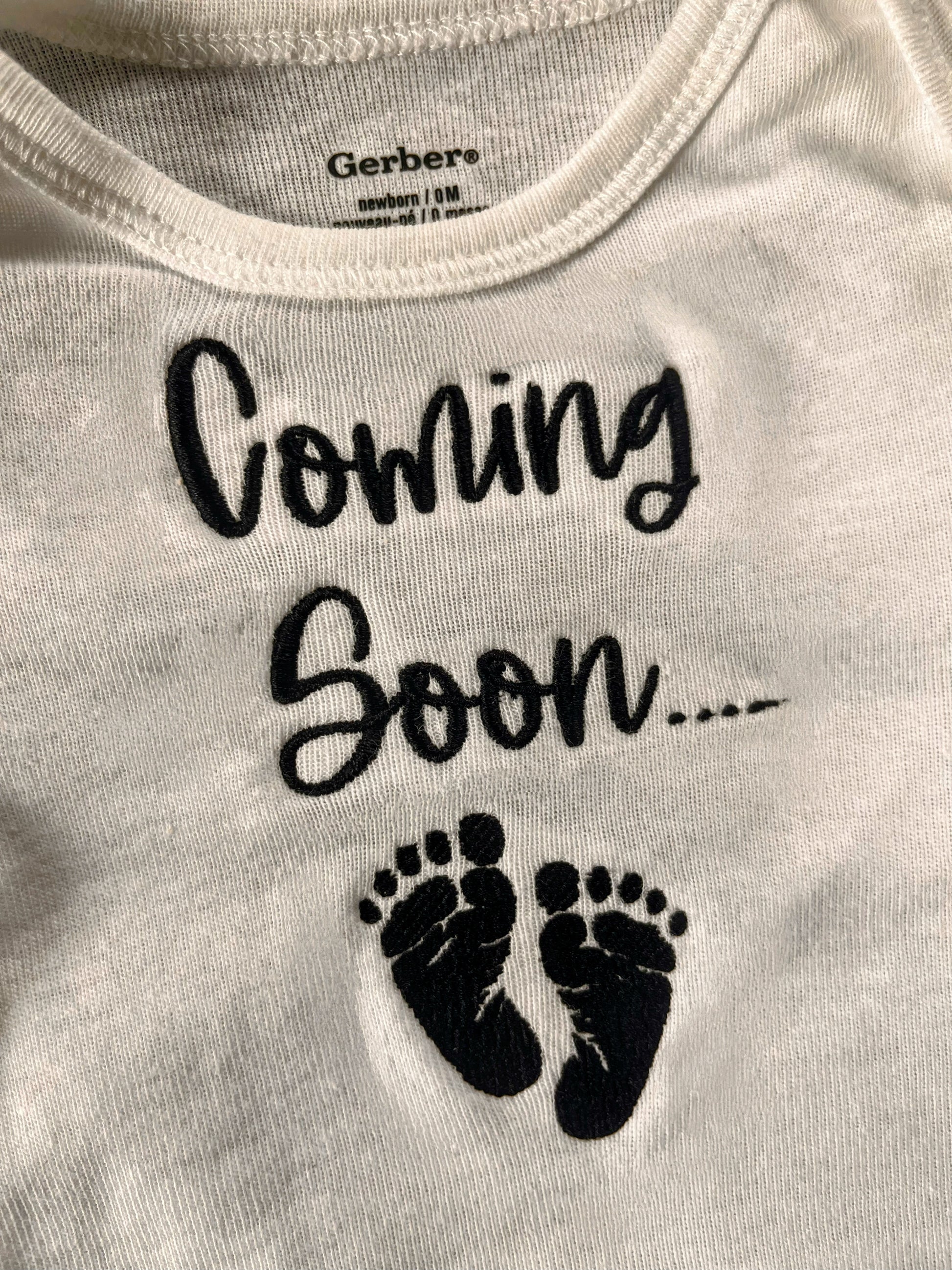 Coming Soon Baby embroidered Onesie/bodysuit – Black Footprint Bodysuit for Pregnancy Reveal