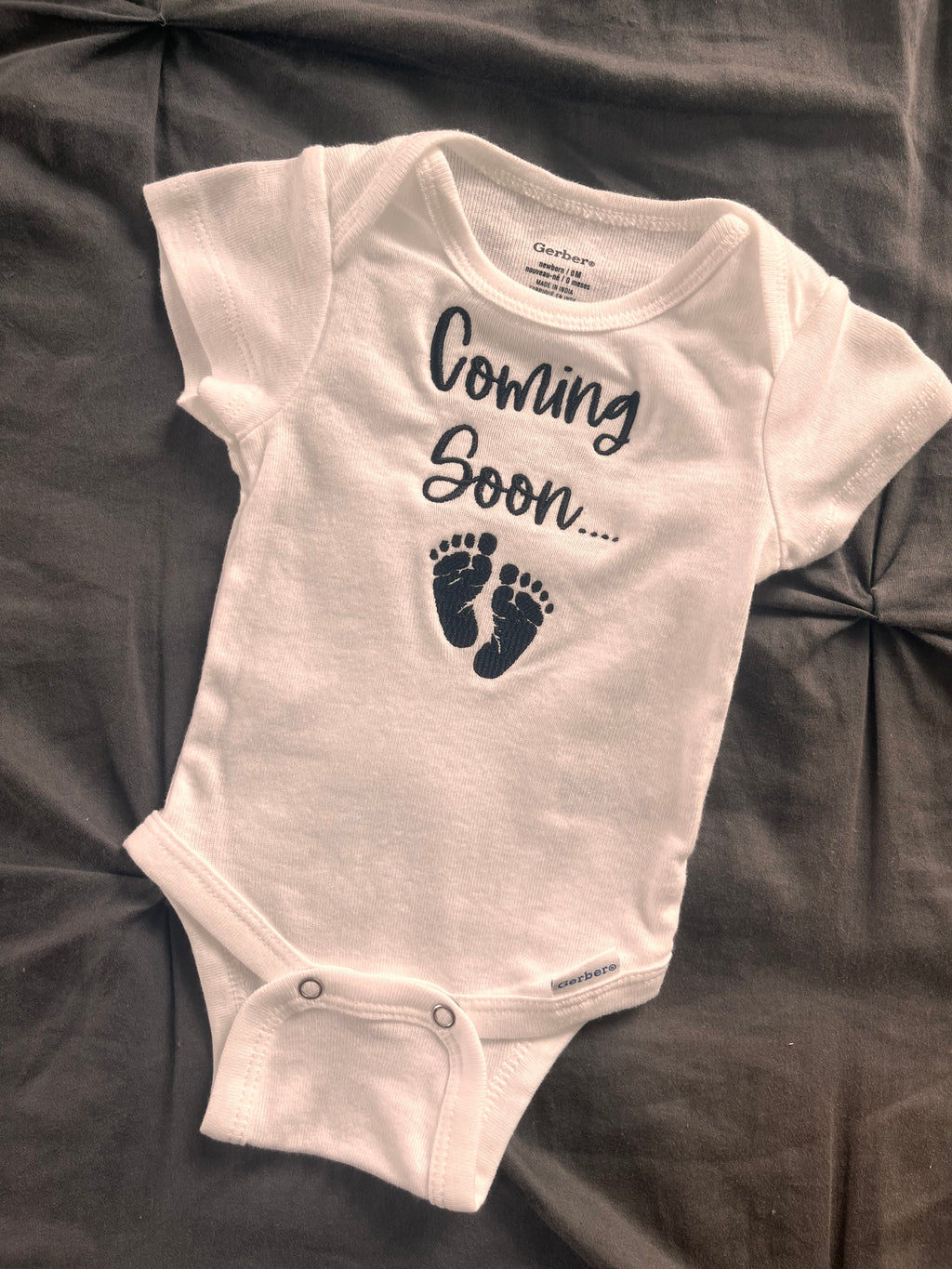 Coming Soon Baby embroidered Onesie/bodysuit – Black Footprint Bodysuit for Pregnancy Reveal