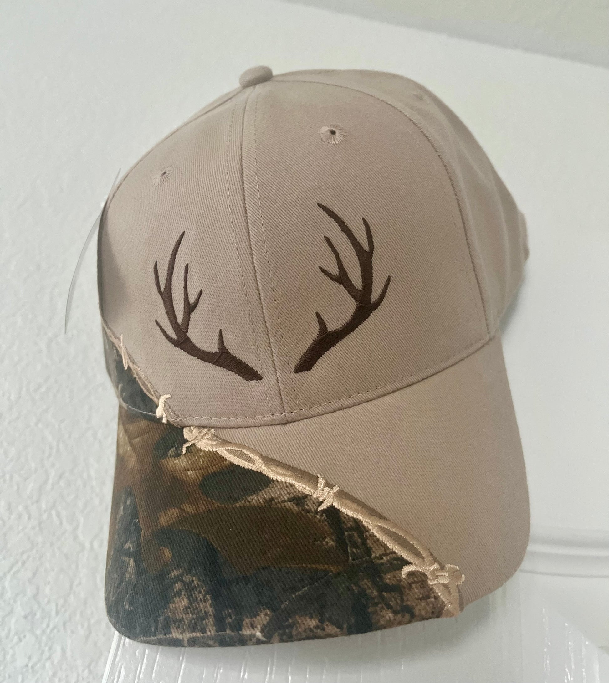 Antler Realtree camo embroidered barbwire hat