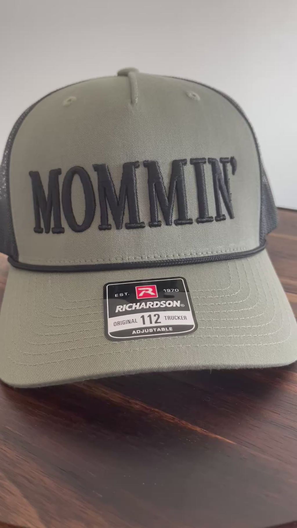 MOMMIN' 3D Puff 5 panel Richardson Rope Hat in Loden green and black